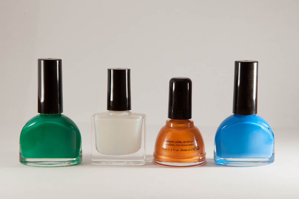 Here are some tips for picking a safe nail polish during pregnancy